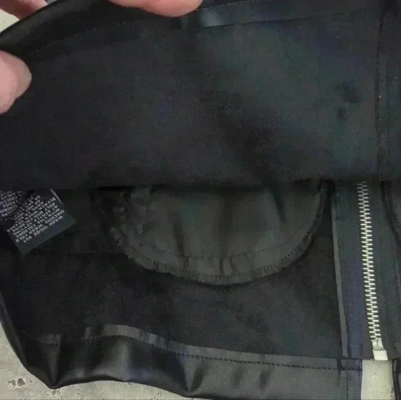 7 FOR ALL MANKIND | Faux Leather Zip Up Mini Biker Skirt Size Small - Picture 4 of 4